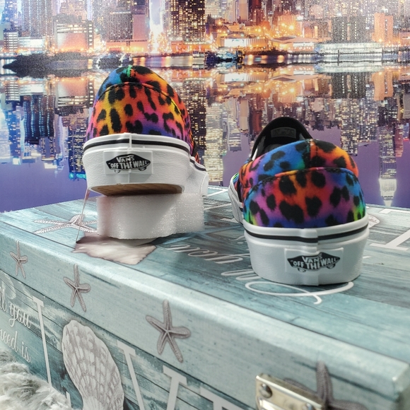 Vans Classic slip-on rainbow 🌈 - Picture 7 of 13